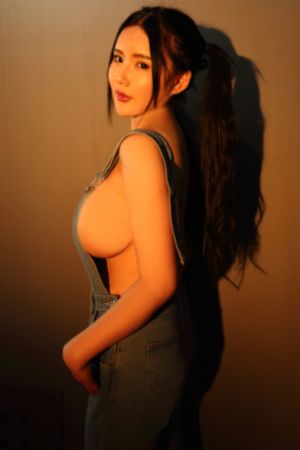 迷人的保姆hd