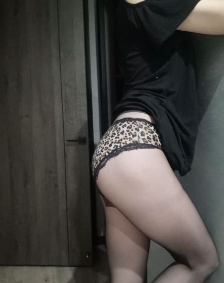 动漫艳母在线