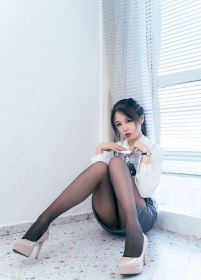 就想爱着你 电视剧