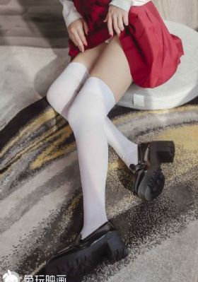 在线午夜视频