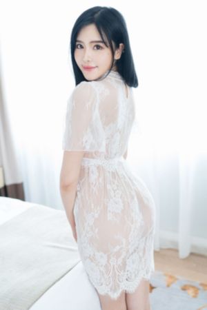 办公室撞击着旗袍美妇的肉体视频