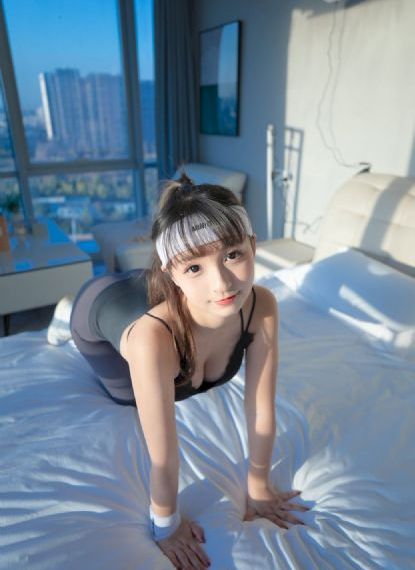 娇妻在上司的胯下娇吟电影